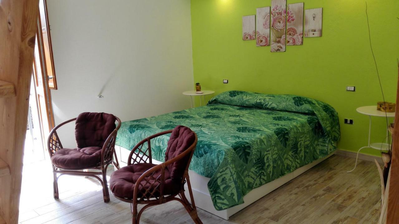 La Perla Del Sud Bed & Breakfast Teulada Ngoại thất bức ảnh